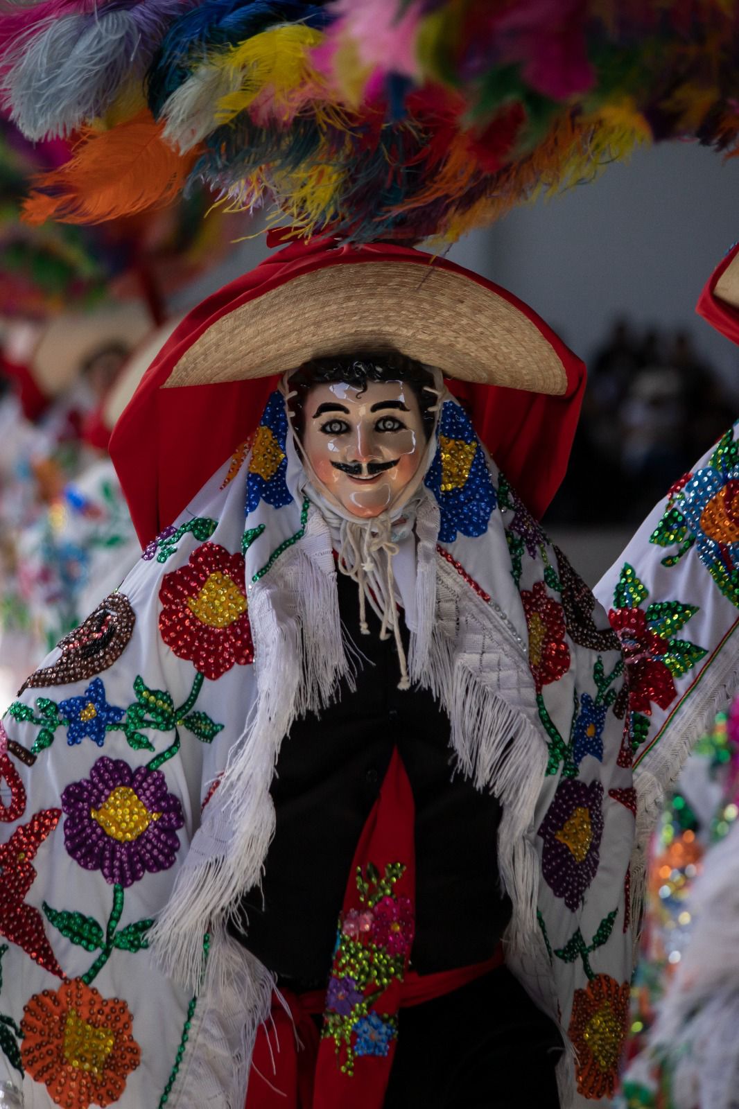 “Charros”, se observan participando esta tarde del festejo de inicio de las fiestas del carnaval en Tepeyanco