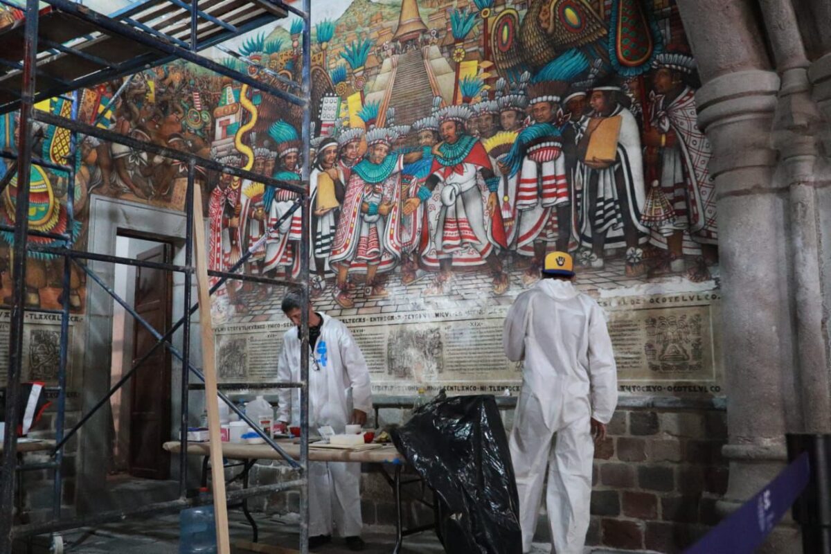 Restauración de los murales del palacio de gobierno de Tlaxcala