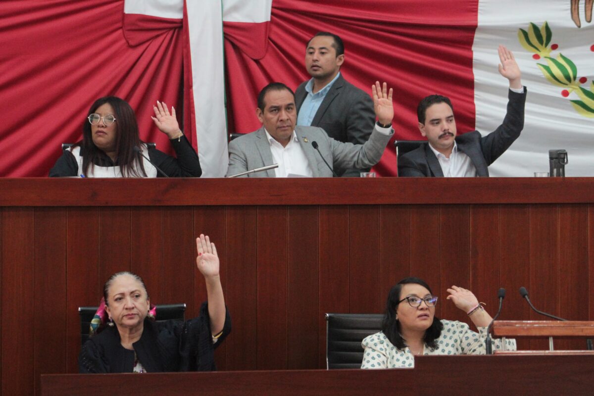 Diputados de LXV Legislatura del Congreso de Tlaxcala, realizaron este día la décima sexta sesión ordinaria